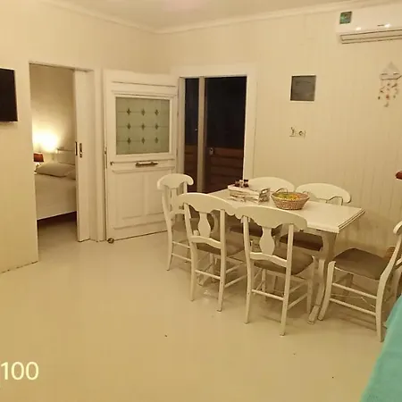 Sofia-irini * Kalamaki (Heraklion)